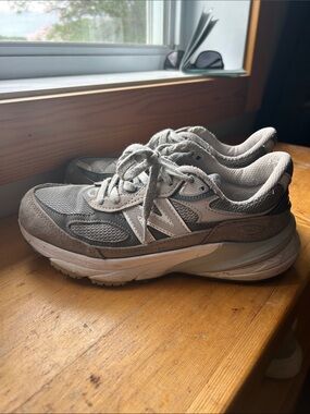 New Balance Women's 990 v6 Beige and Gray Athletic Sneakers